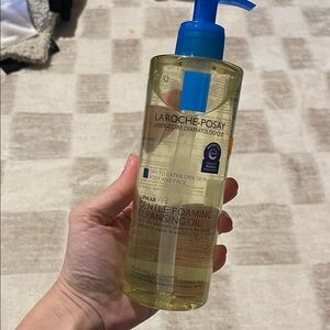 La Roche-Posay Lipikar AP+ Gentle Foaming Cleansing Oil - Clear/Blue